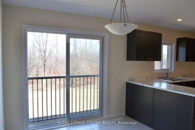 41 Carew Boulevard • Kawartha Lakes, ON photo 8