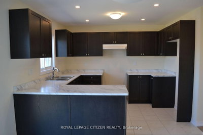 41 Carew Boulevard • Kawartha Lakes, ON photo 9