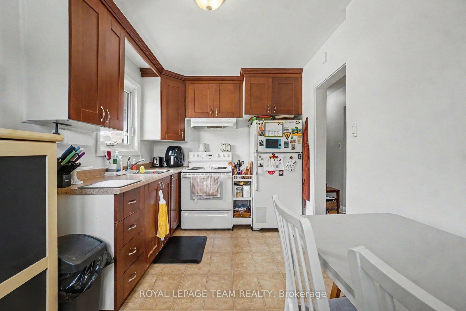 707 Edison Avenue • Ottawa, ON photo 15