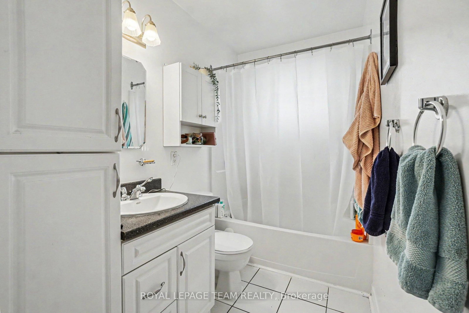 707 Edison Avenue • Ottawa, ON photo 21