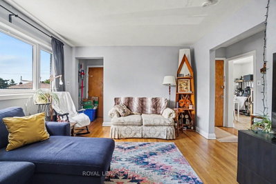 707 Edison Avenue • Ottawa, ON photo 5