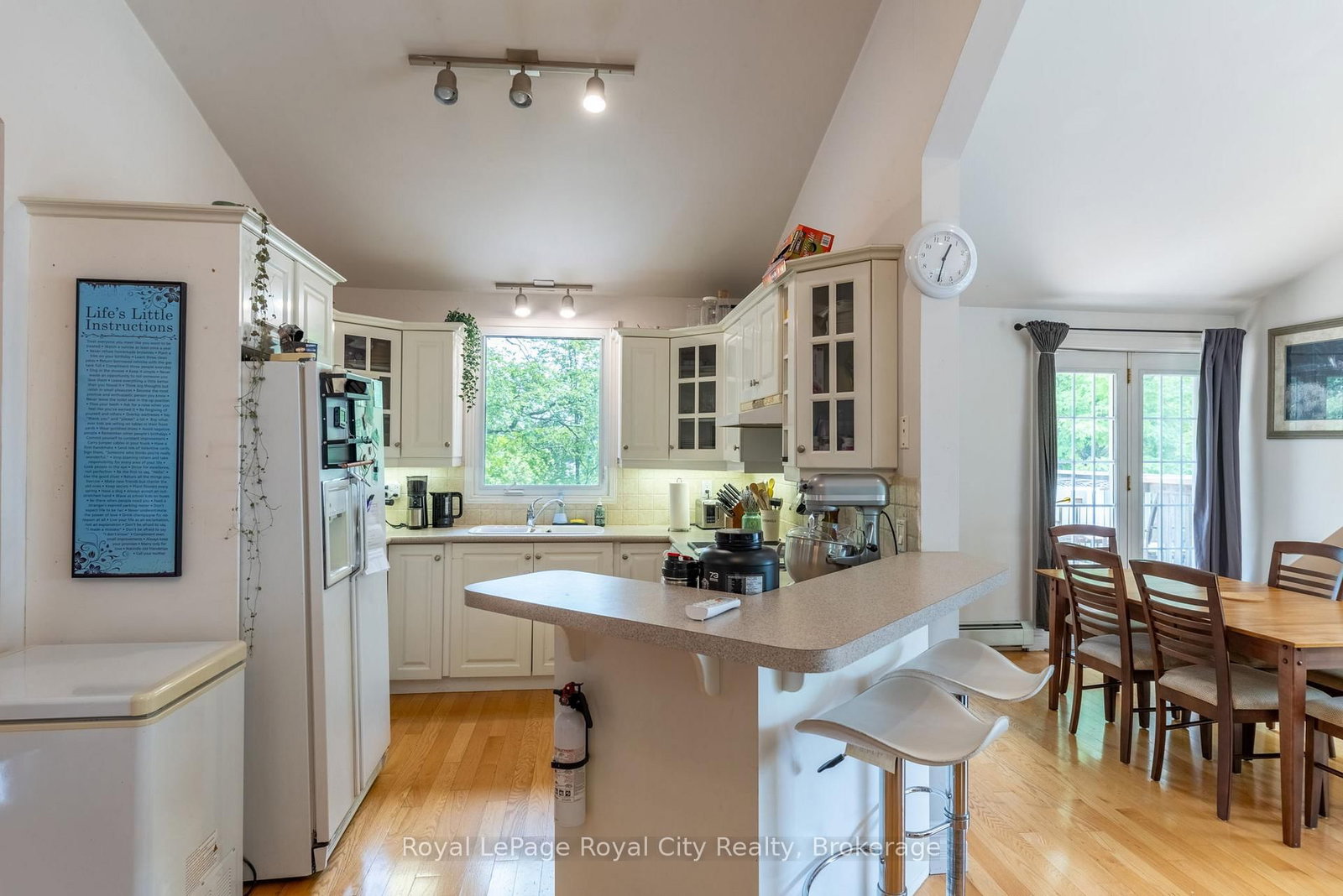 76 London Road W • Guelph, ON photo 21