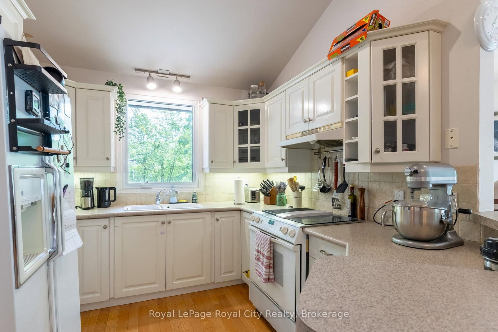 76 London Road W • Guelph, ON photo 22
