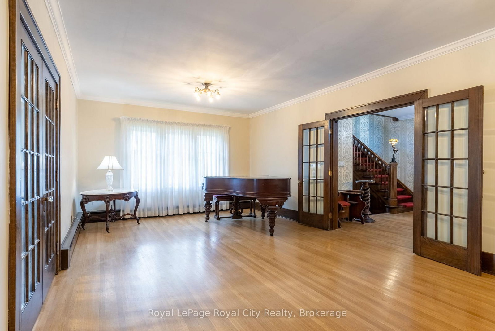 76 London Road W • Guelph, ON photo 5