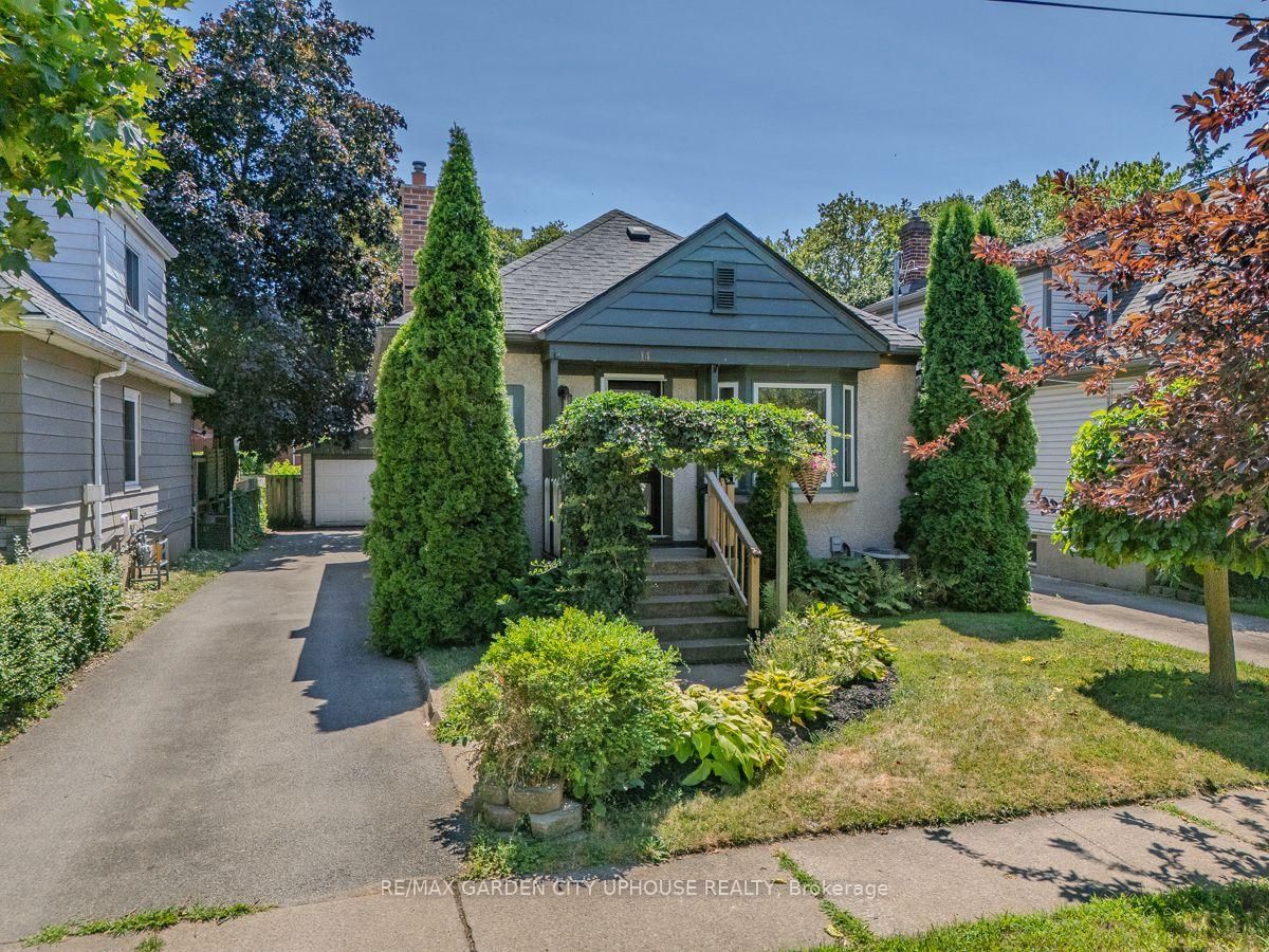 14 SPRUCE Street - Photo 2