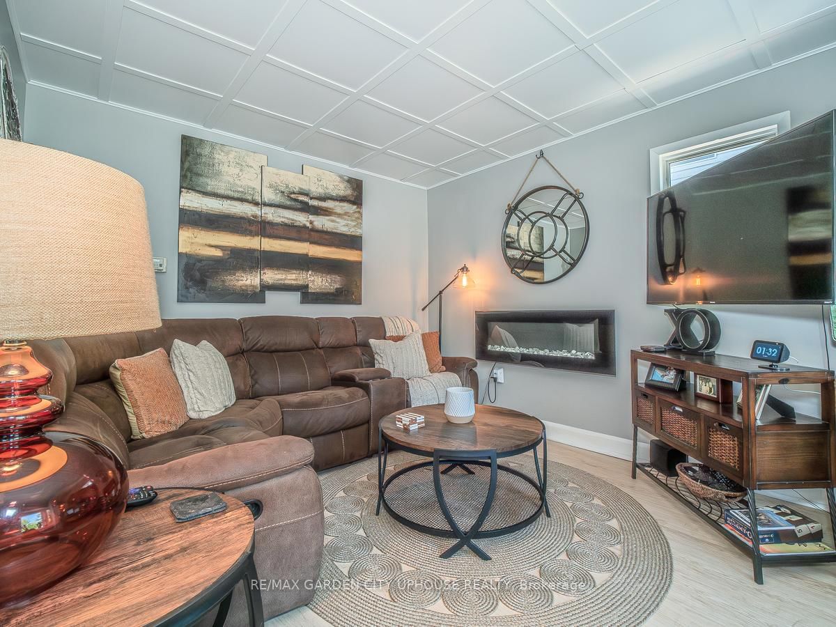14 SPRUCE Street - Photo 5