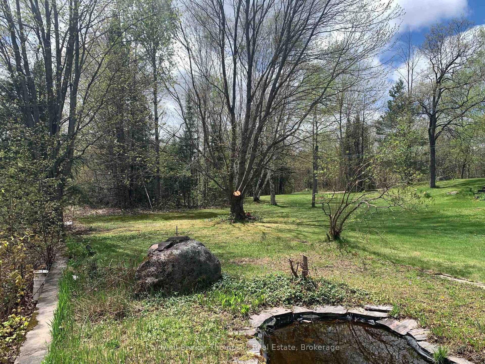 79 Oakridge Drive • Strong, ON photo 10