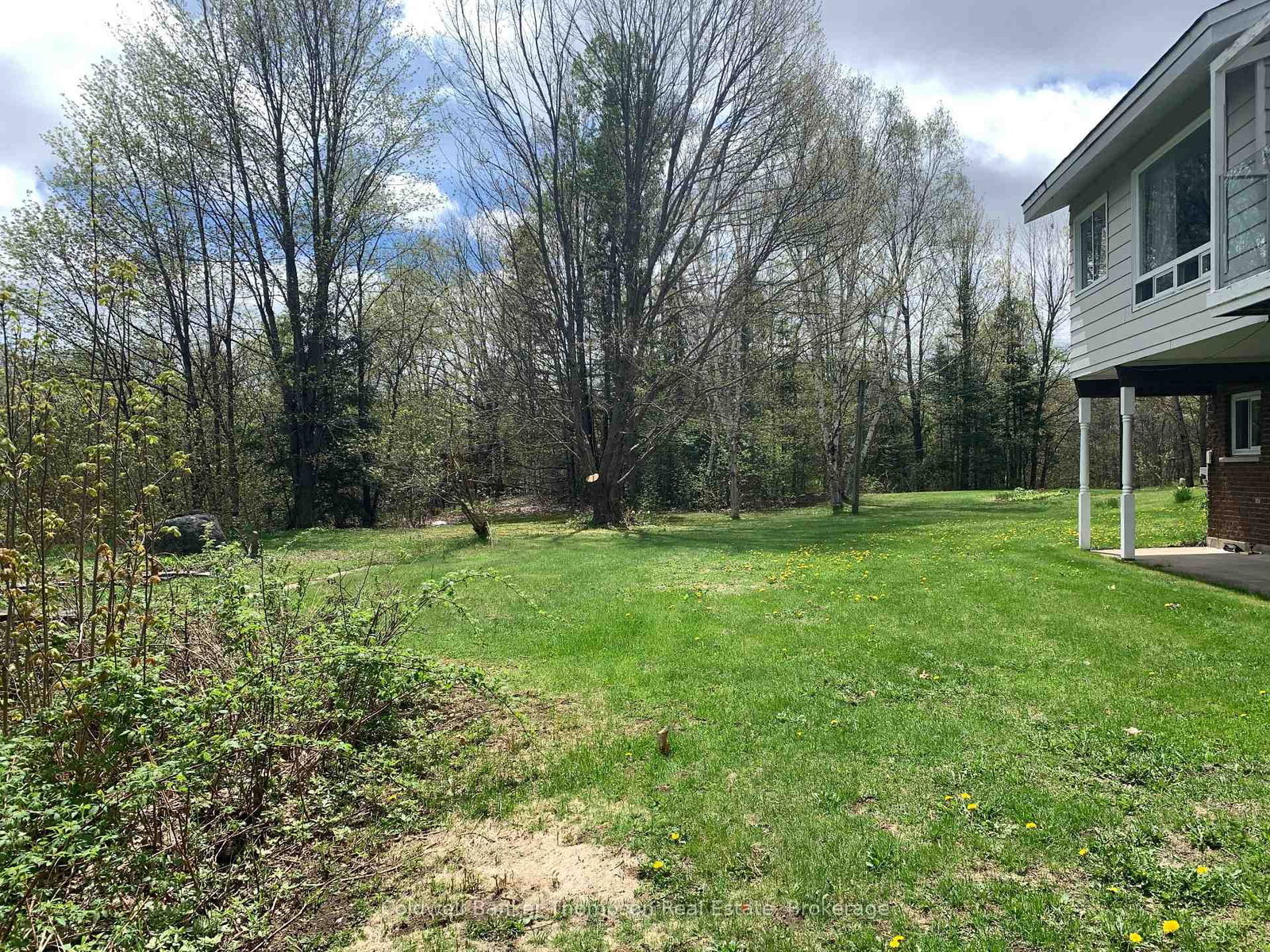 79 Oakridge Drive • Strong, ON photo 13