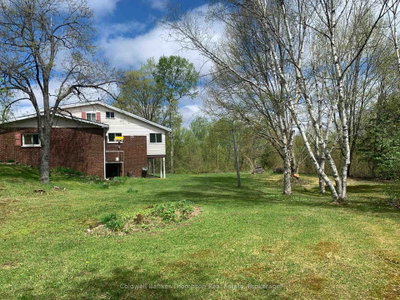 79 Oakridge Drive • Strong, ON photo 4