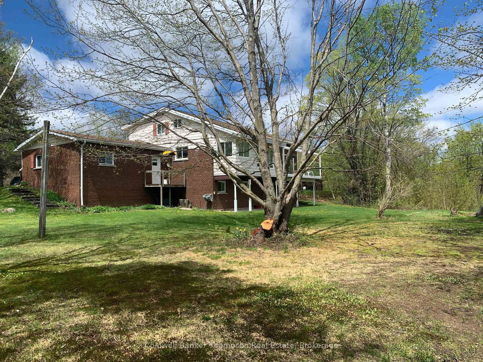 79 Oakridge Drive • Strong, ON photo 5