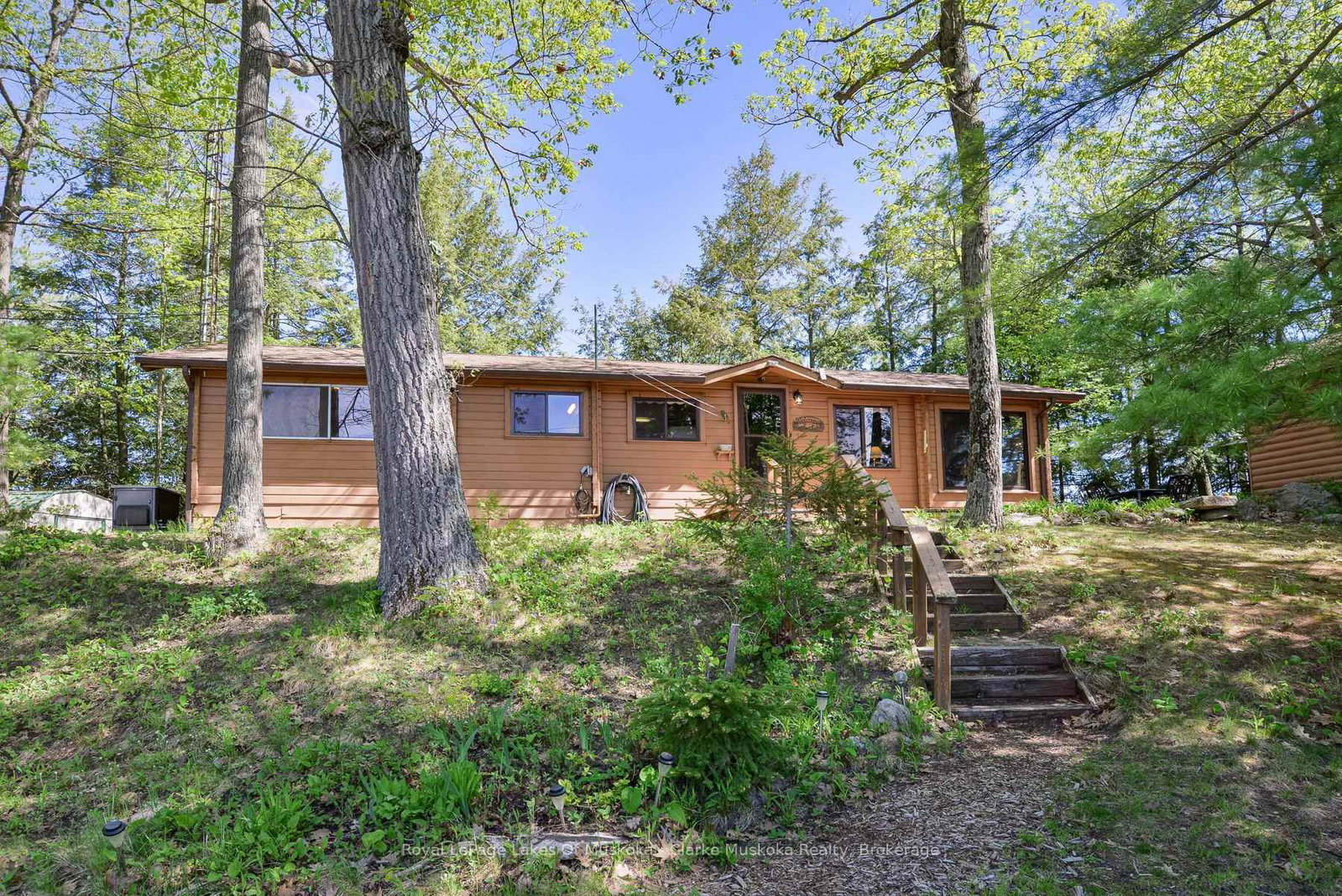 2 Is 220 Severn River Island • Georgian Bay, ON photo 4