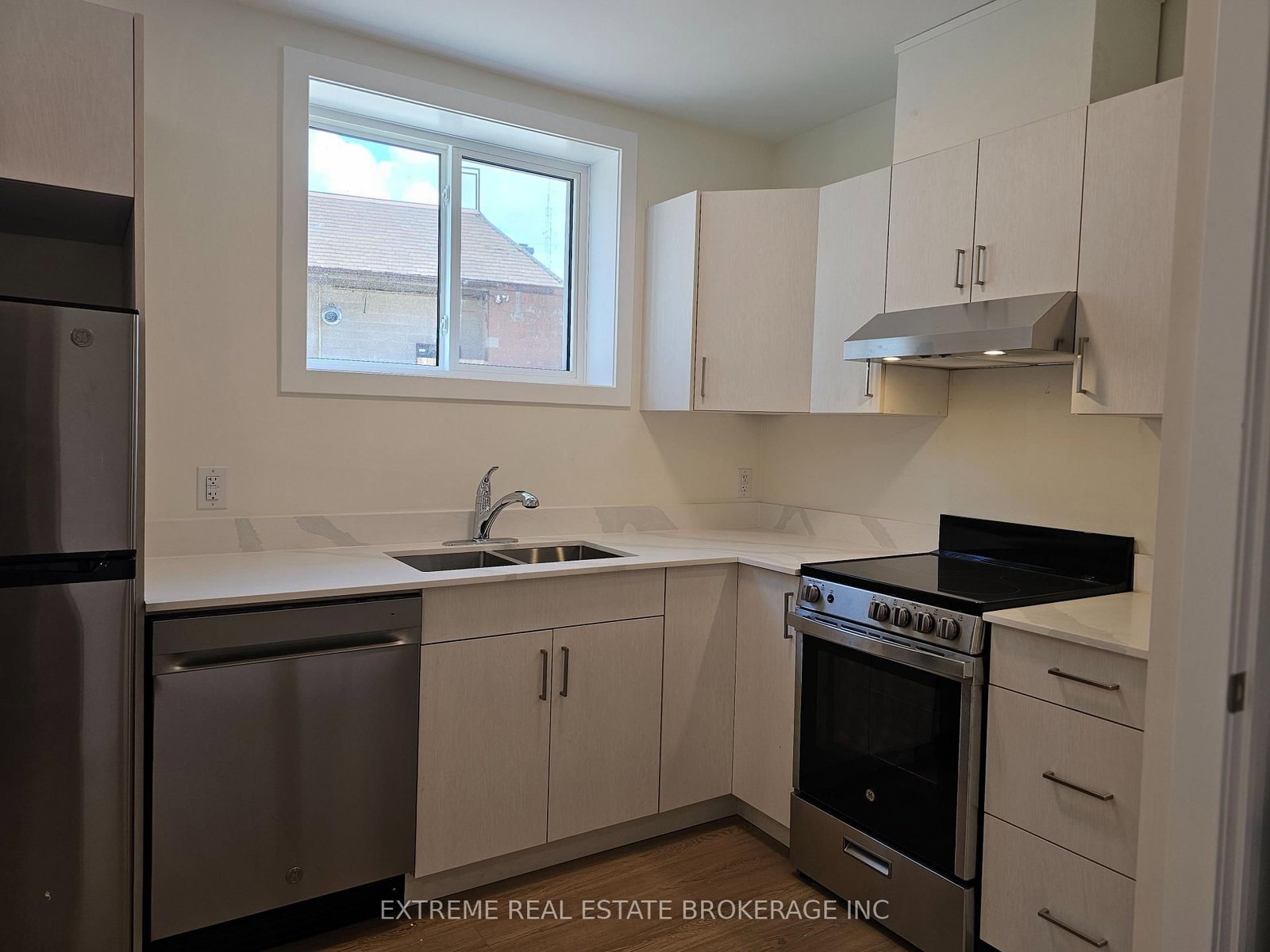 140 Church Street, Unit B01 - Photo 5