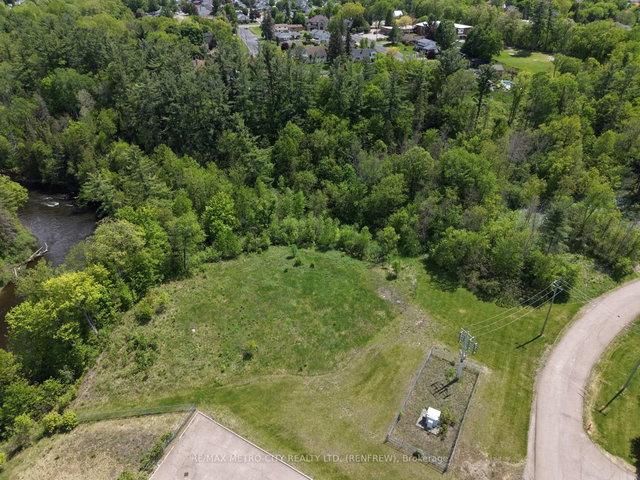 Lot 2 Mutual Avenue