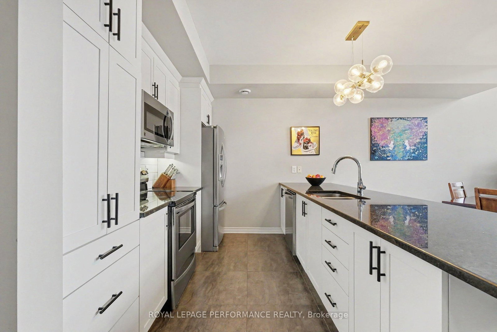 220 Pembina Private • Ottawa, ON photo 12