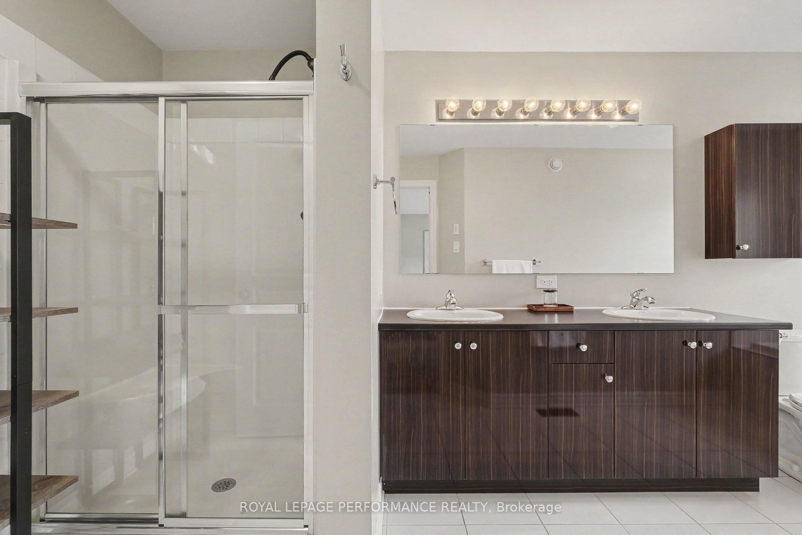 220 Pembina Private • Ottawa, ON photo 20