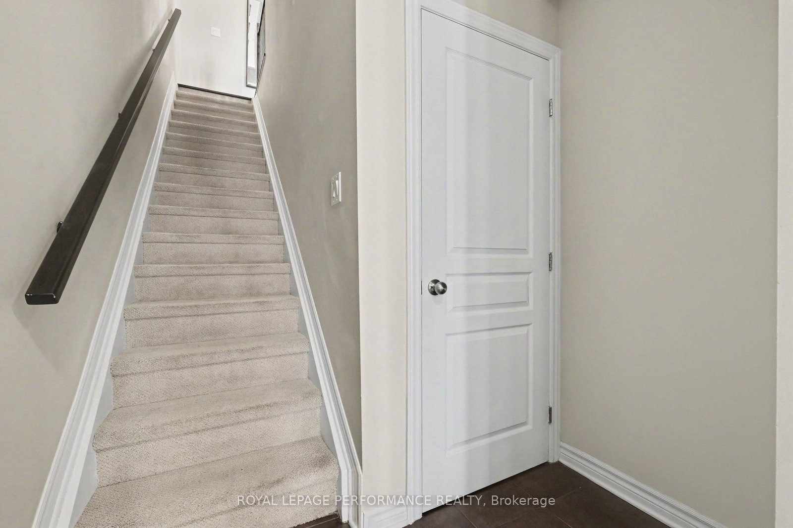 220 Pembina Private • Ottawa, ON photo 26