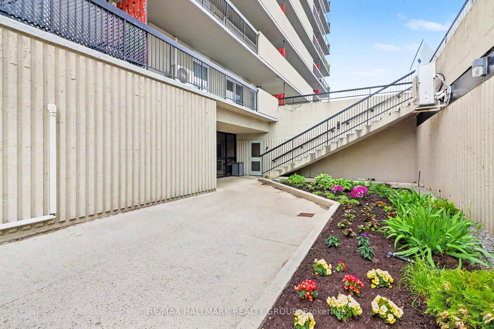158C McArthur Avenue, Unit 907 - Photo 28