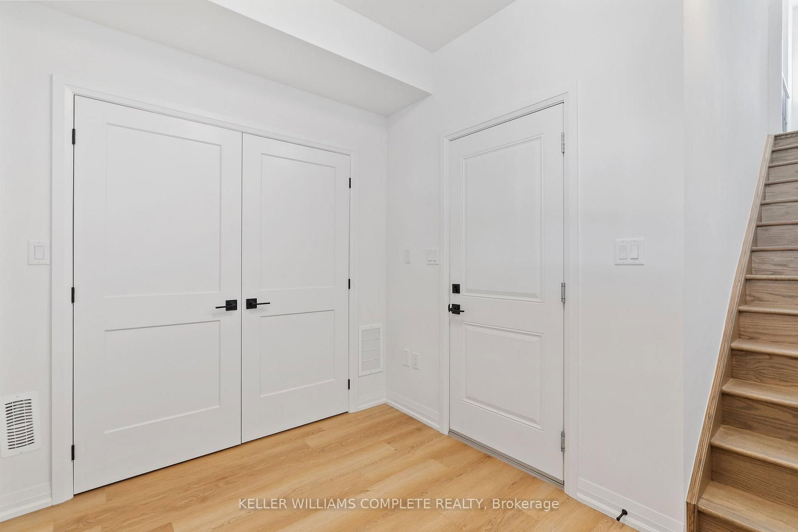 55 TOM BROWN Drive, Unit 61 - Photo 24
