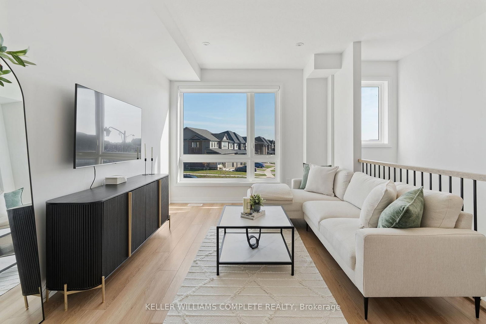 55 TOM BROWN Drive, Unit 61 - Photo 4