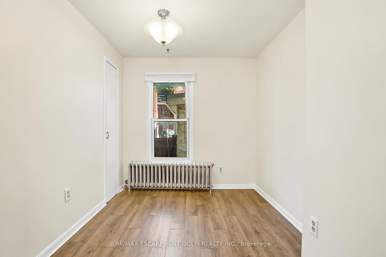15 Kent Street • Welland, ON photo 10