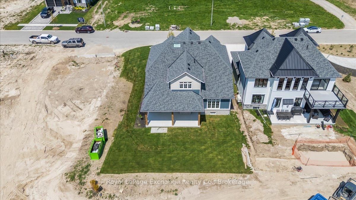 64 Inverness Street N • Kincardine, ON photo 4