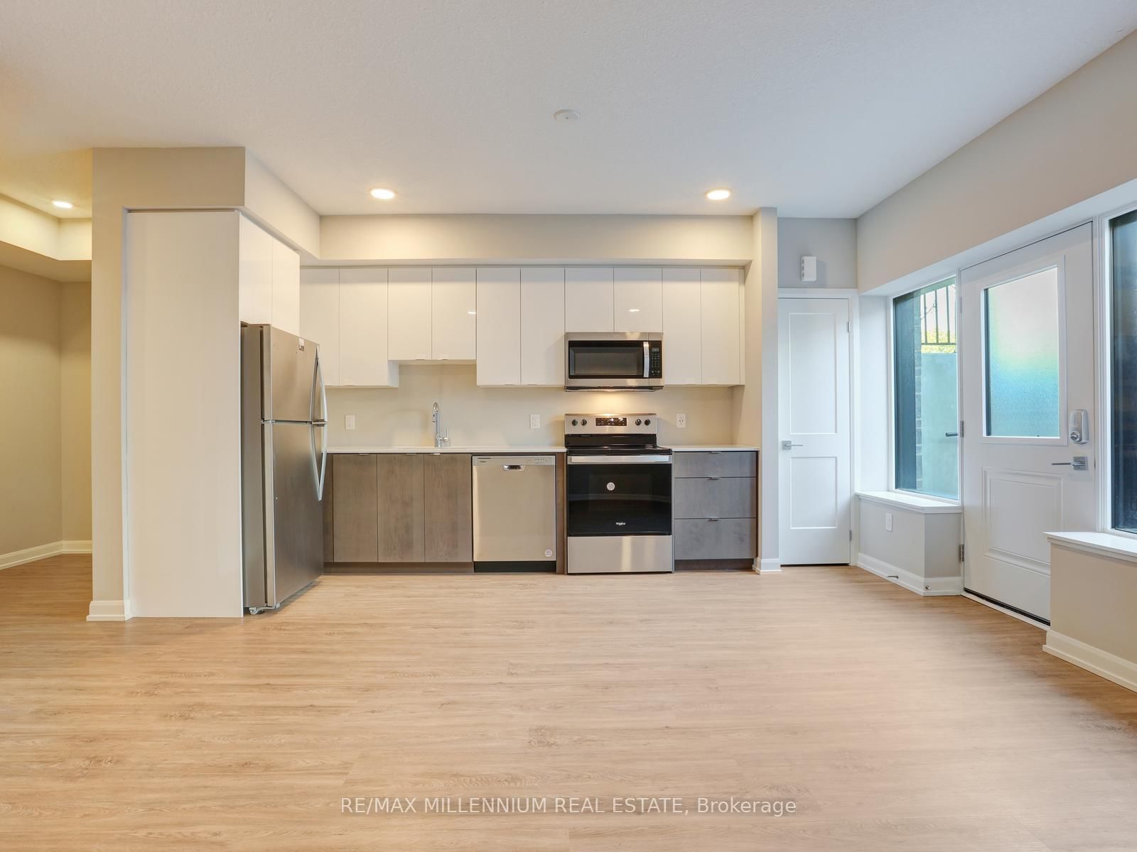 708 Woolwich Street, Unit 424 - Photo 15