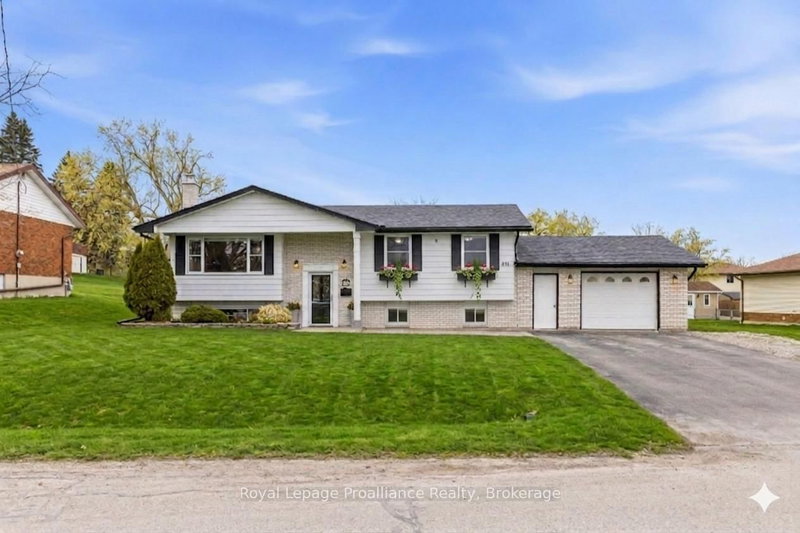 836 Stewart Drive, Peterborough