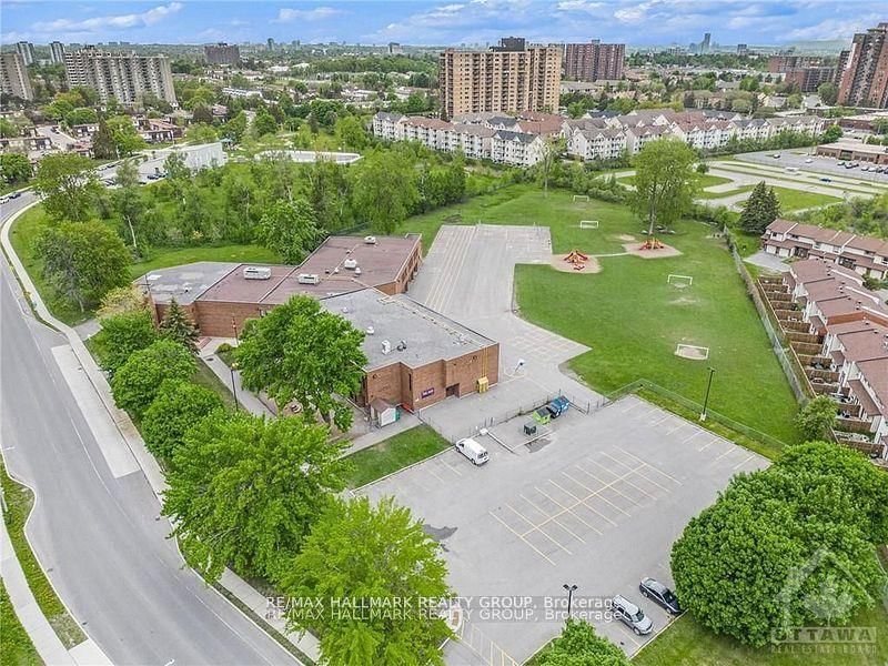 84 Paddington Street • #- • Ottawa, ON photo 11