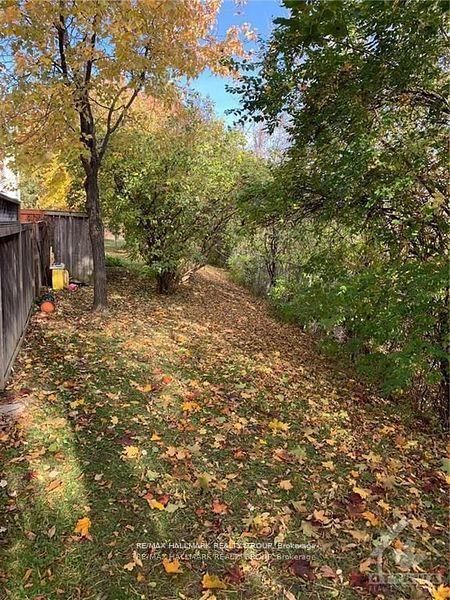 84 Paddington Street • #- • Ottawa, ON photo 15