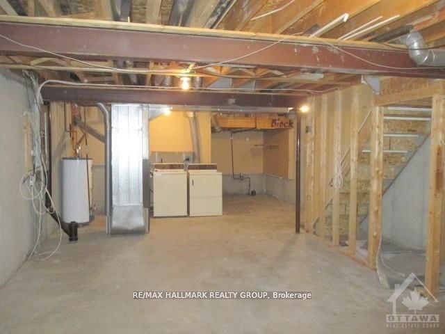 84 Paddington Street • #- • Ottawa, ON photo 18