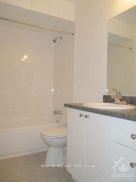 84 Paddington Street • #- • Ottawa, ON photo 20