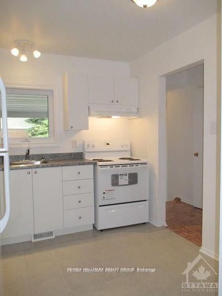 84 Paddington Street • #- • Ottawa, ON photo 5