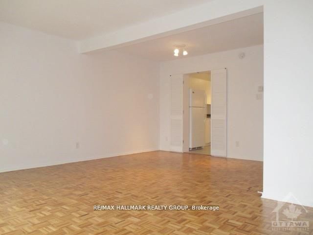 84 Paddington Street • #- • Ottawa, ON photo 8