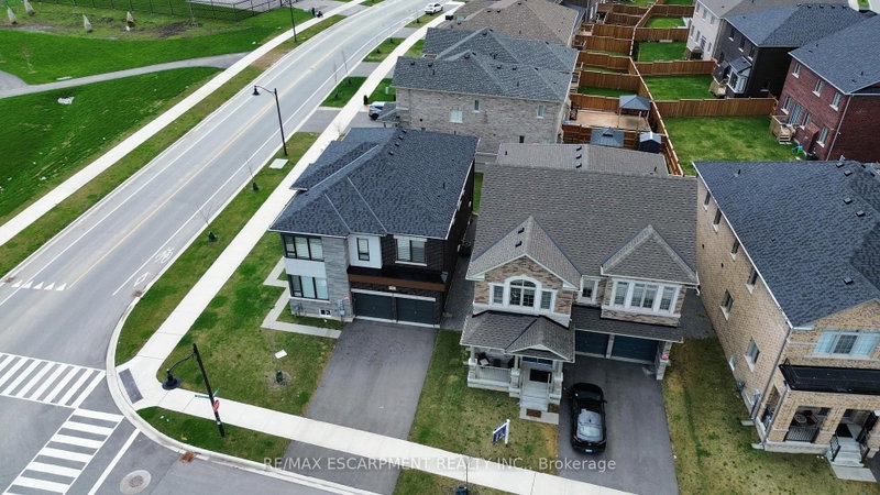 7 Grierson Trail