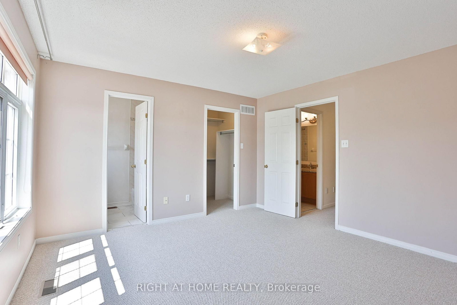 142 Lilibet Crescent E • Ottawa, ON photo 15