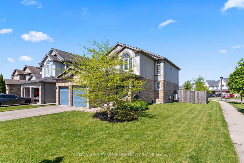 1076 Silverfox Drive