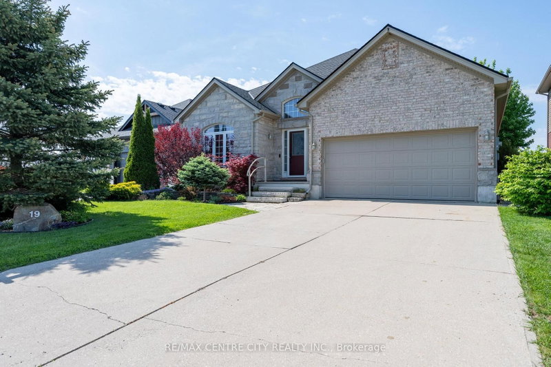 19 Hamilton Street, North Middlesex