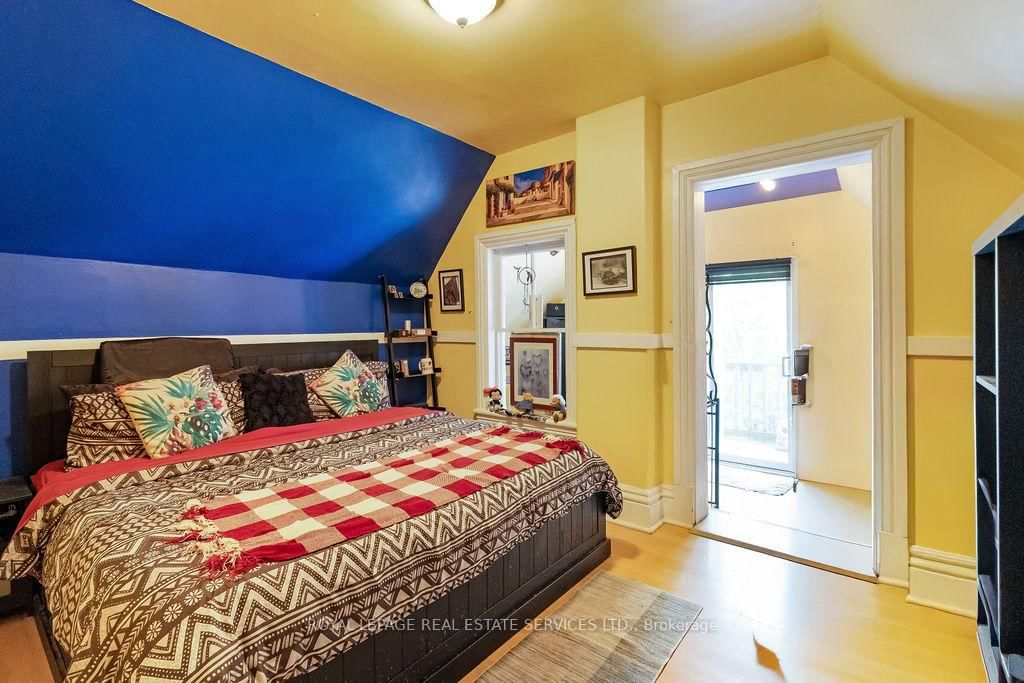 100 S Wentworth Street • Hamilton, ON photo 20