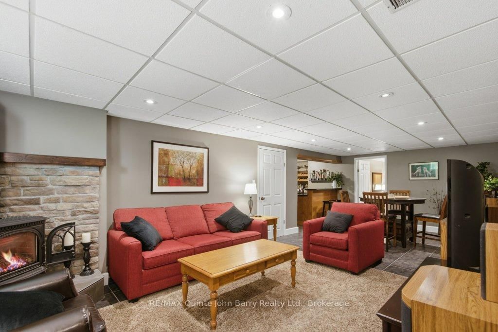 256 Colonial Drive • Quinte West, ON photo 26