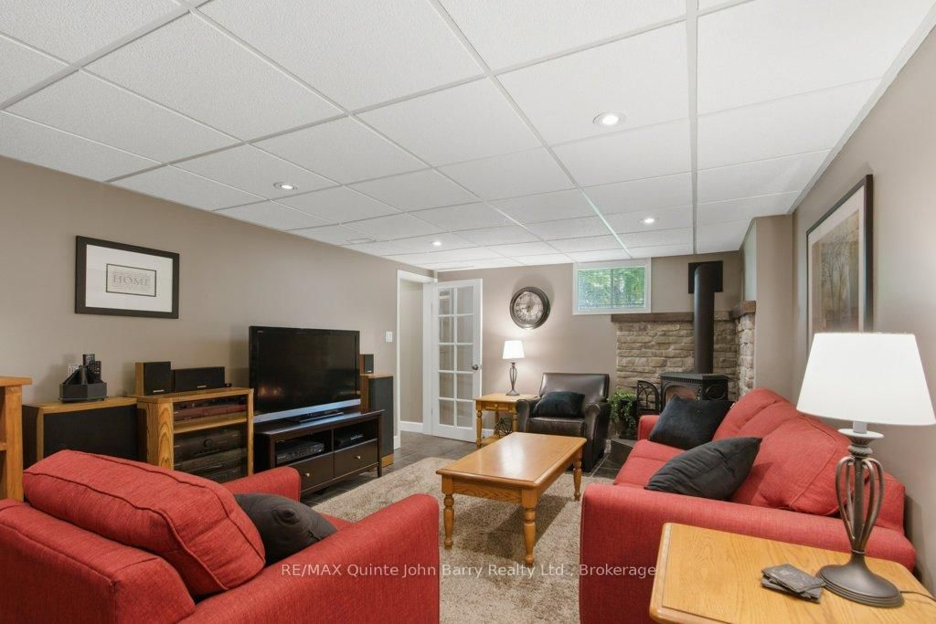 256 Colonial Drive • Quinte West, ON photo 28