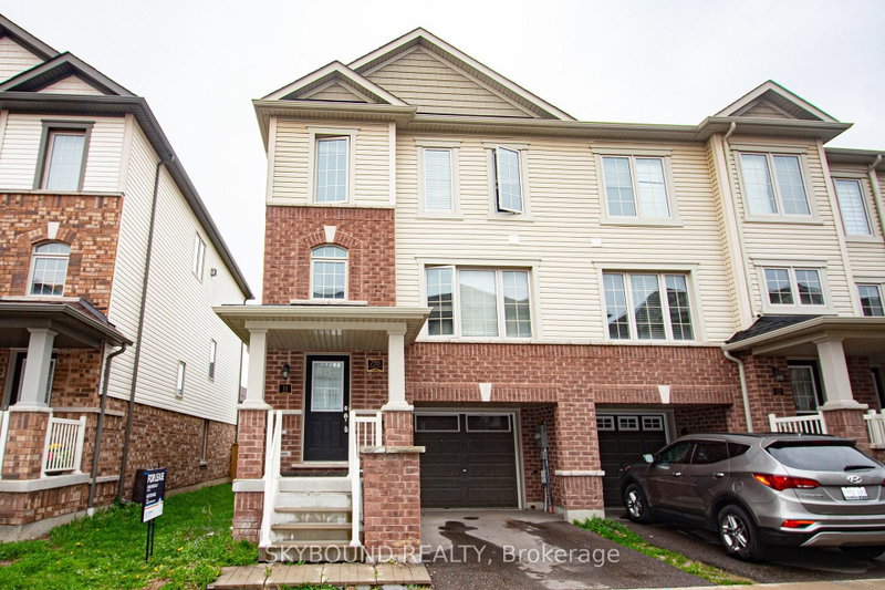 home for lease on 11-755 Linden Drive
