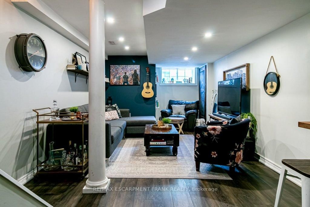155 Walnut Street S - Photo 41