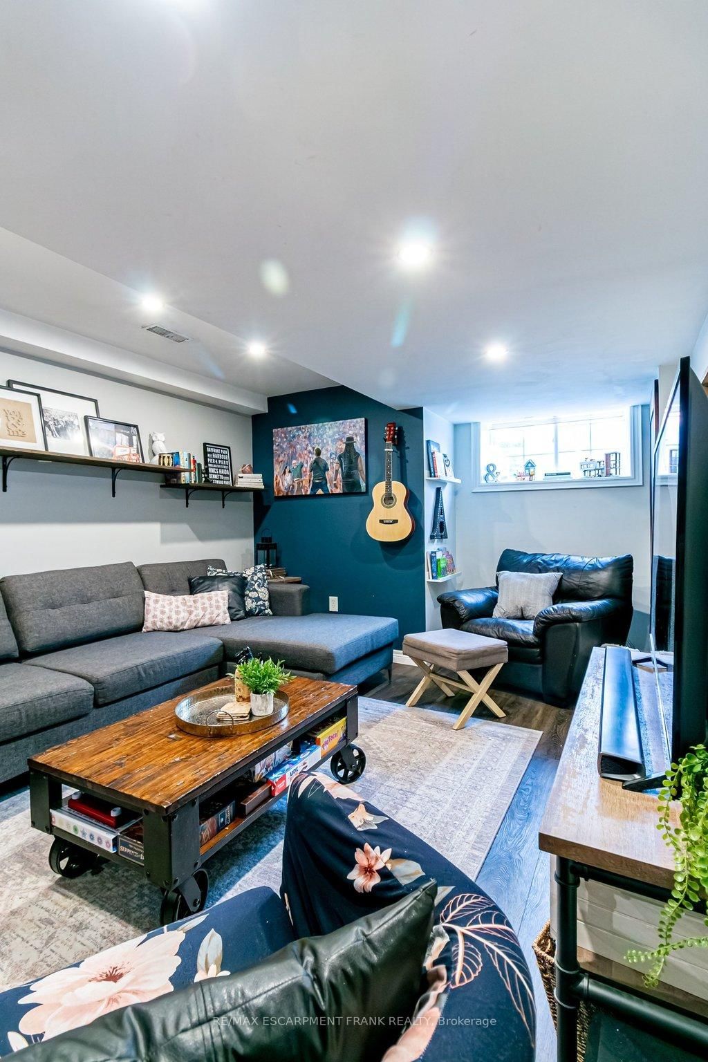 155 Walnut Street S - Photo 45