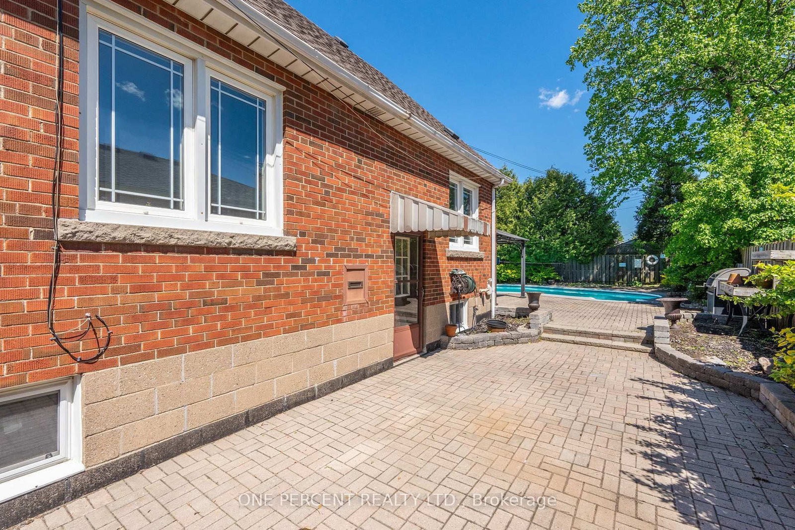 27 Delevan Crescent • Hamilton, ON photo 23