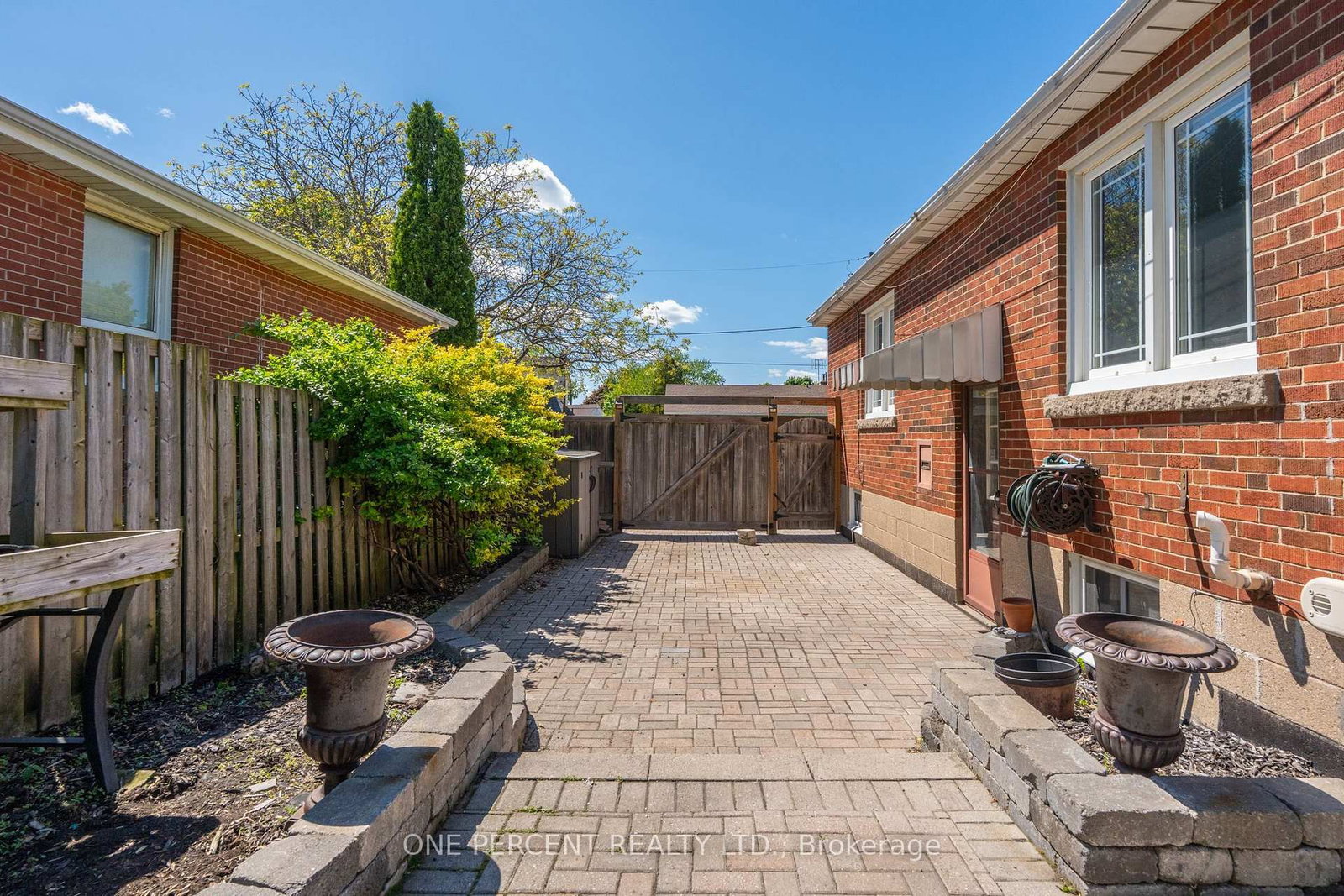 27 Delevan Crescent • Hamilton, ON photo 24
