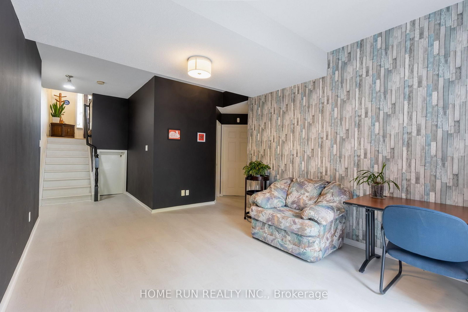 9 Macassa Circle - Photo 27