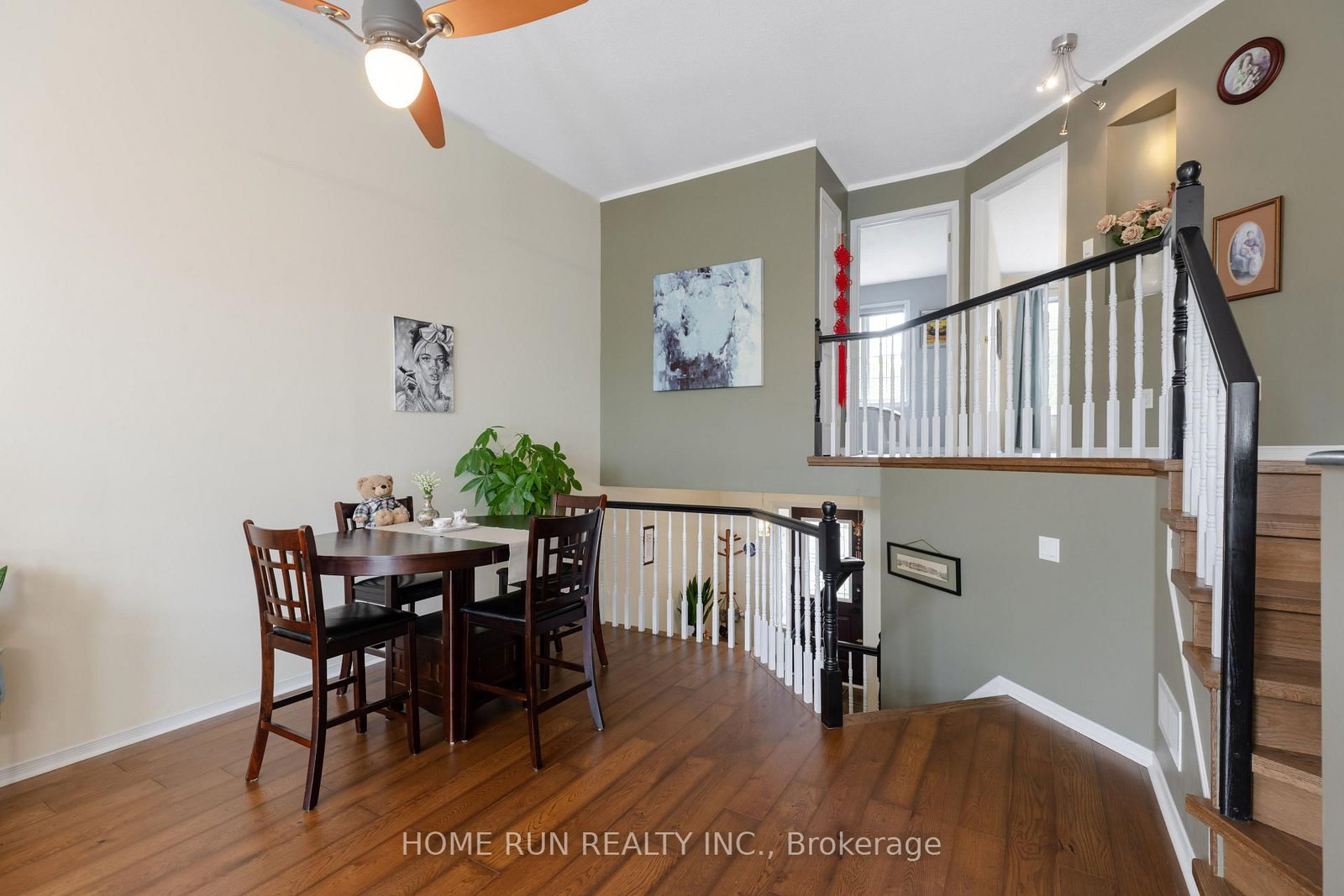 9 Macassa Circle - Photo 4