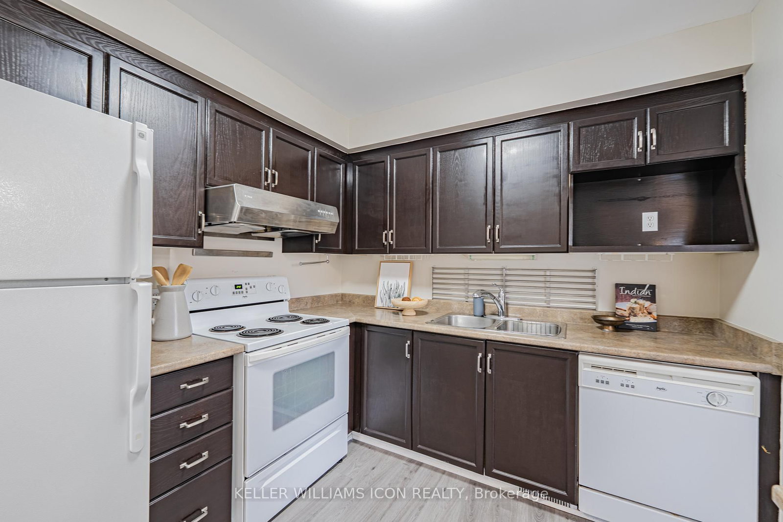 48 Blackdome Crescent - Photo 7