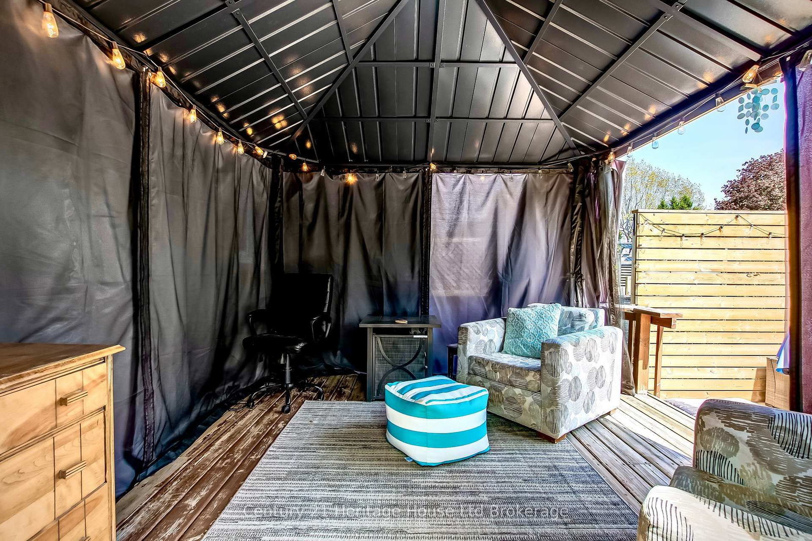 219 Brock Street - Photo 20