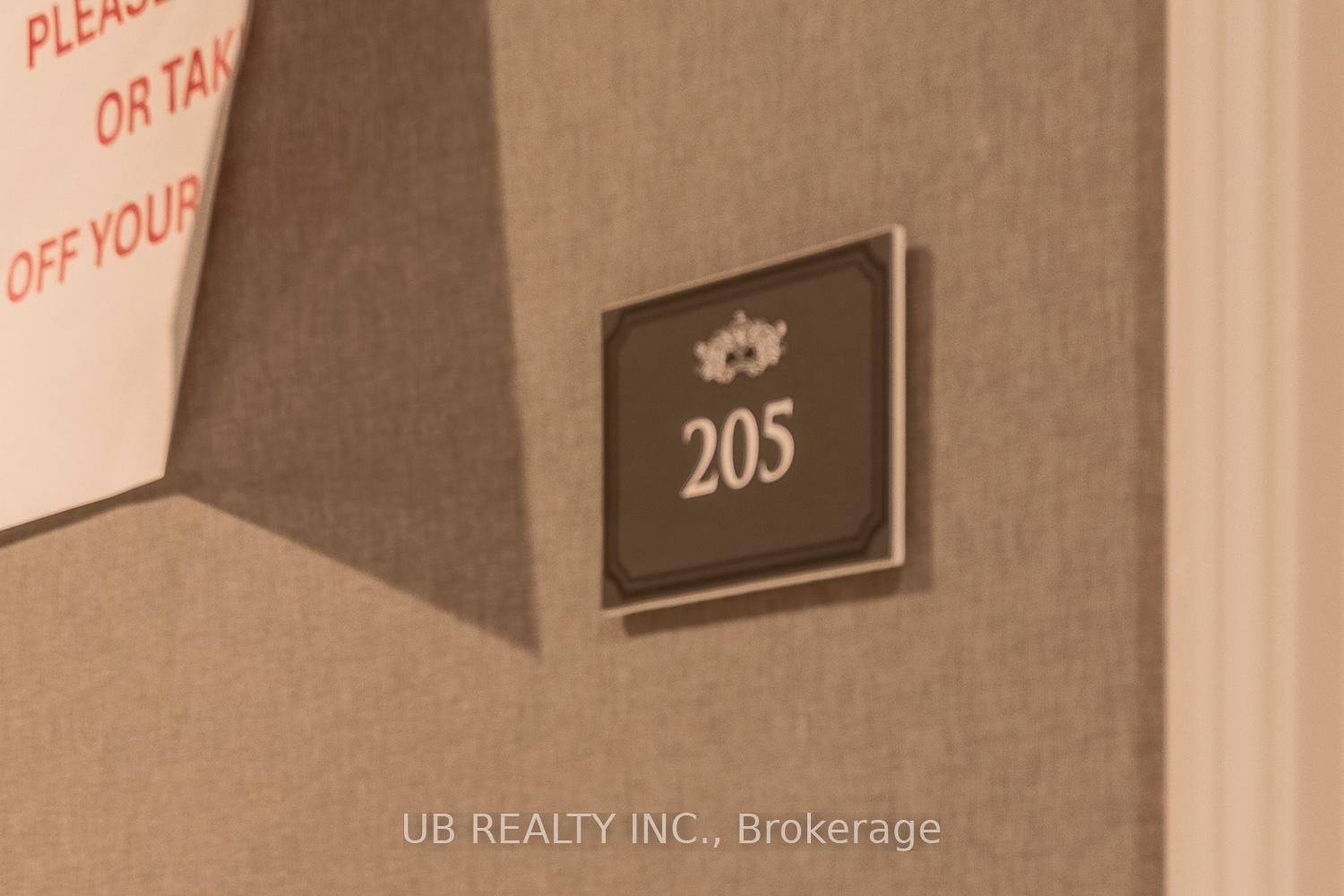 205 - 1451 WELLINGTON Street W, Ottawa 2